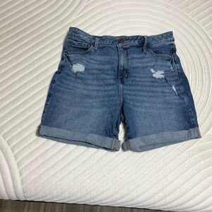 Woman’s size 16 Simply Vera Vera Wang Jean shorts